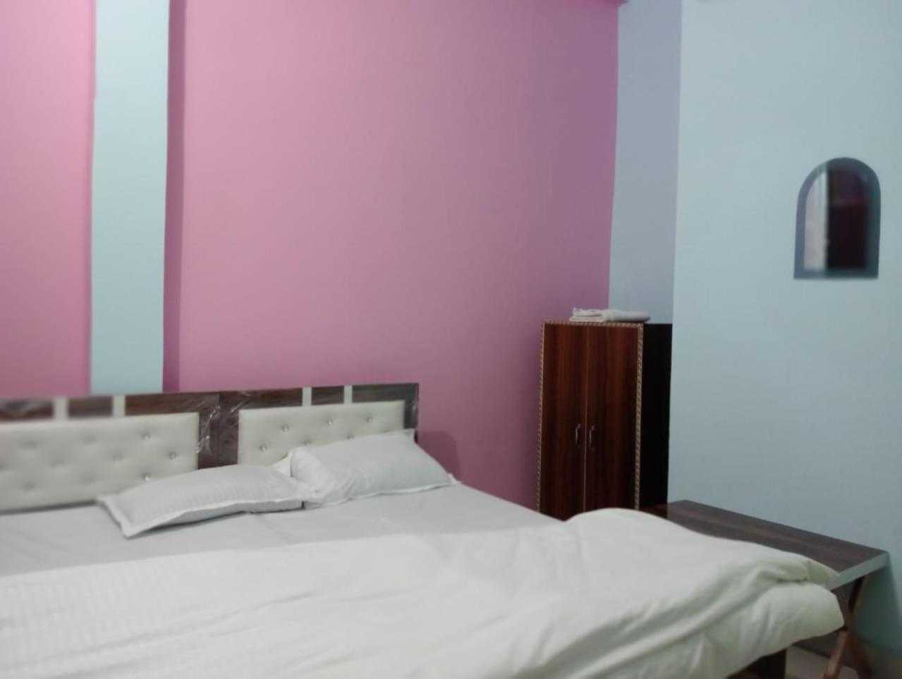 Harsh Home Stay Ayodhya Exterior foto
