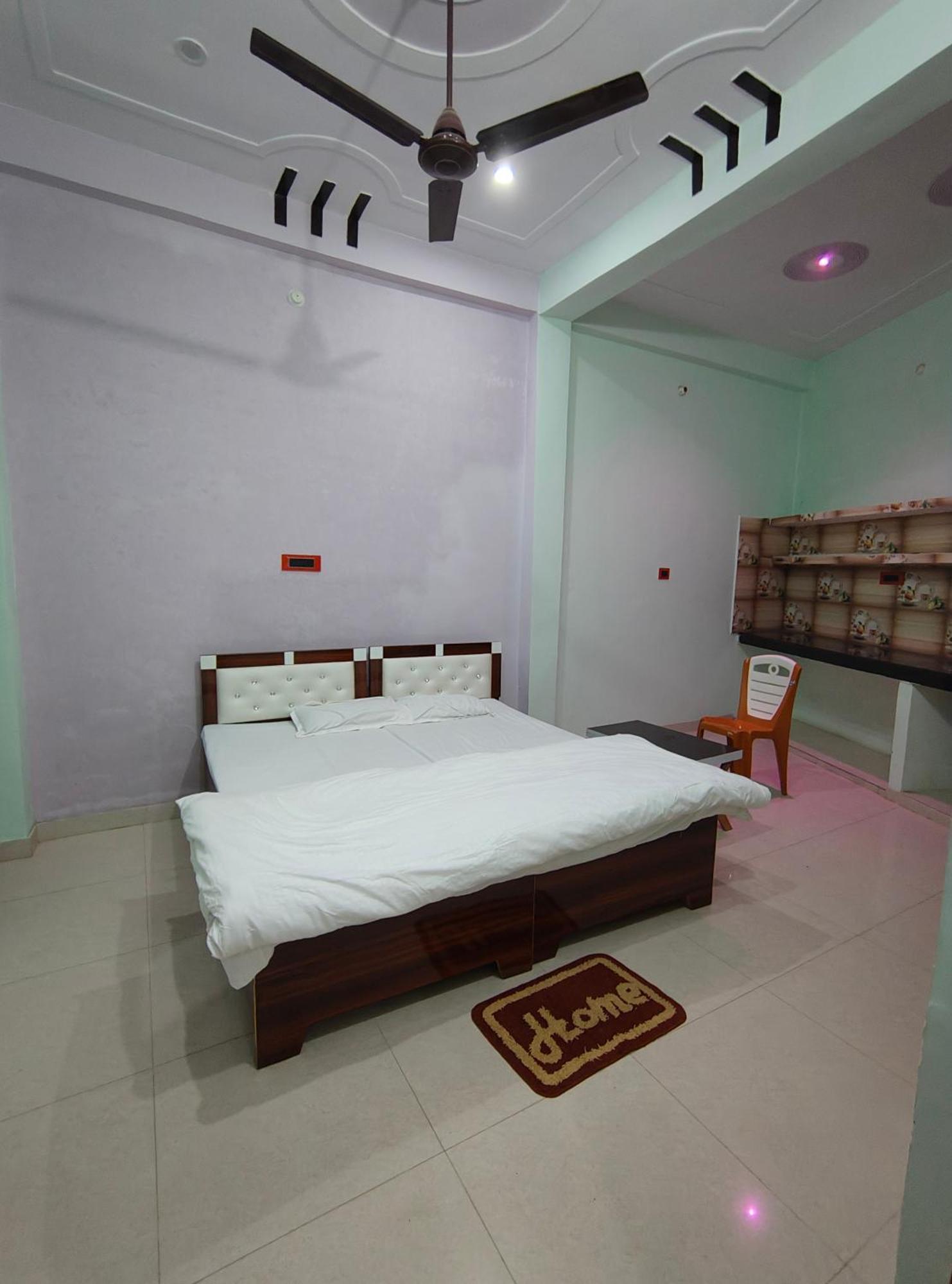 Harsh Home Stay Ayodhya Cameră foto